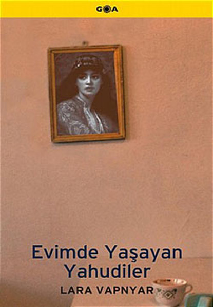 Evimde Yaşayan Yahudiler.pdf