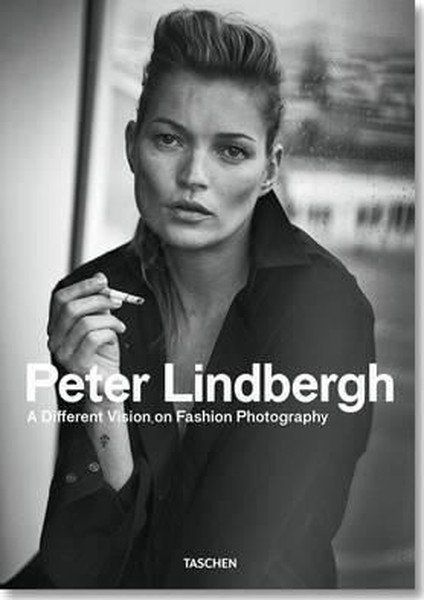 Peter Lindbergh: A Different Vision on Fashion Photography.pdf