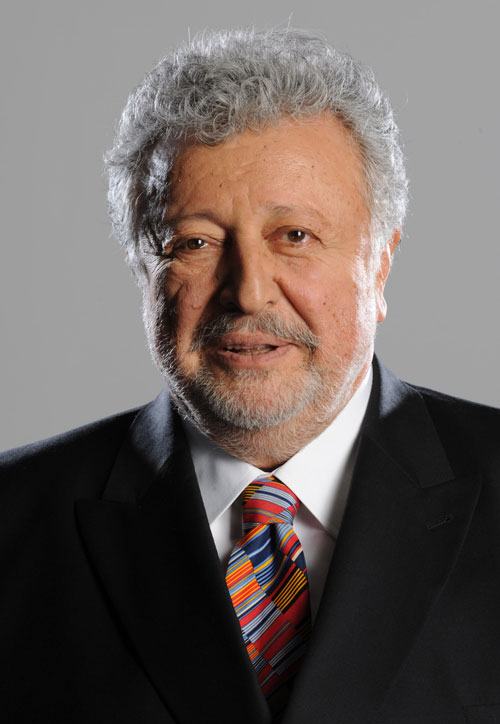 Metin Akpınar